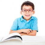 Dấu hiệu nhận biết cận thị ở trẻ em